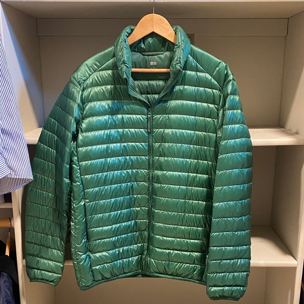 Lightweight Men’s Green Packable Puffer Jacket
